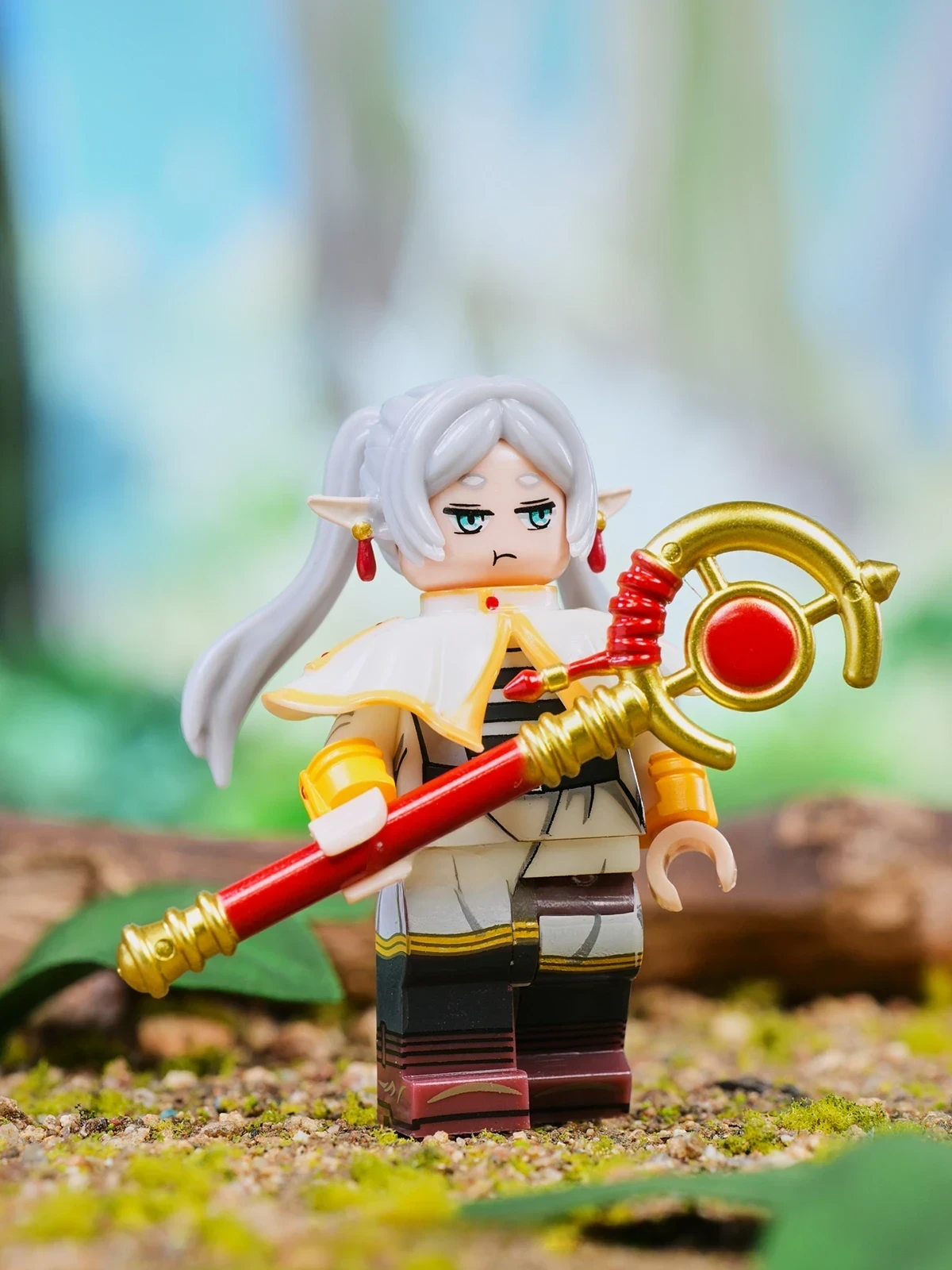 Frieren: Beyond Journey's End Minifigure