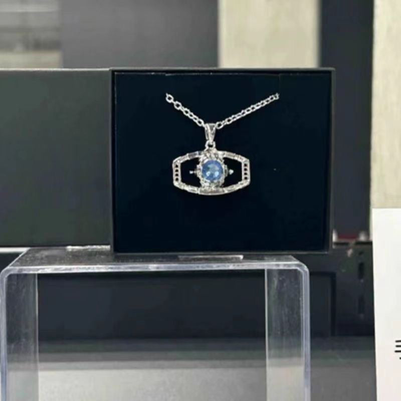 Matrix of Leadership Necklace(For Your Girl)