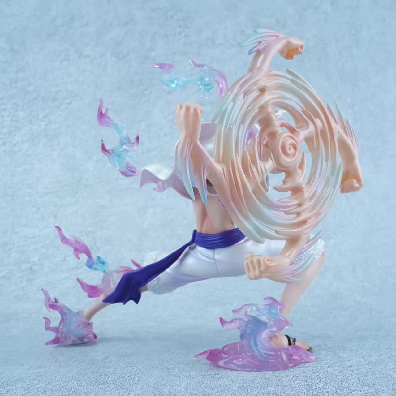 Gomu Gomu no Spinning Arm Luffy Figure