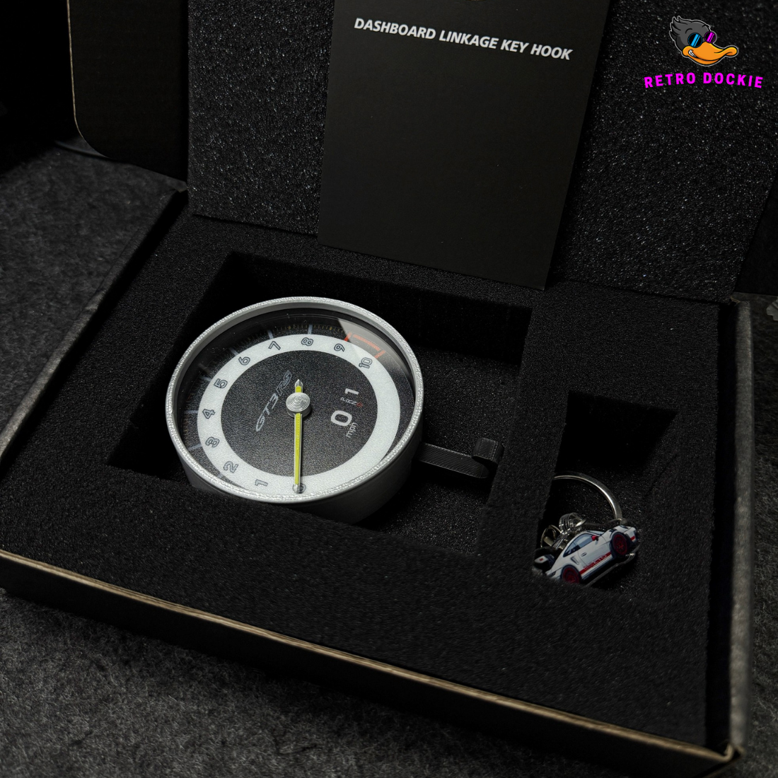 GT3RS Dashboard Key Hook